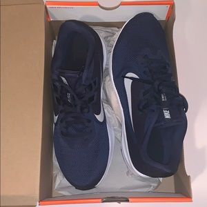 Nike Downshifter 9 4e wide